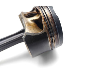 Píst M270.910, 270.910   Mercedes-Benz GLA W156    M270.910 