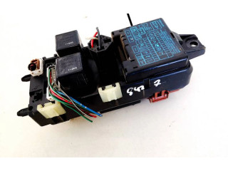 Блок предохранителей  mr318828, mb953355   Mitsubishi Space Star    