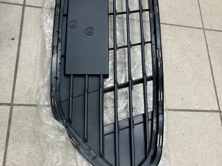 Верхняя решётка Ford Mondeo MK IV 2007-2014 года BS7917B968B, BS7917B968      