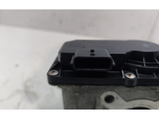 Дроссельная заслонка 8200568712   Renault Twingo II 2009