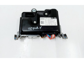 Блок комфорта 1866750-20-B   Tesla Model Y   