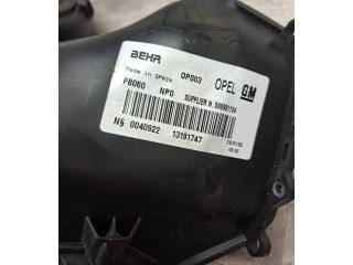 Вентилятор печки    13191747, 0040922   Opel Meriva A