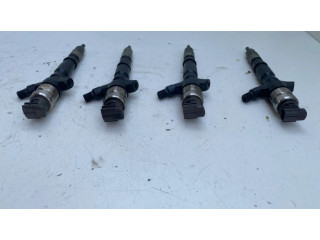 Комплект форсунок 2367030100    Toyota Hilux (AN10, AN20, AN30) для дизельного двигателя  2.5