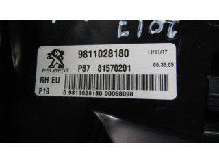 Задний фонарь  9811028180    Peugeot 5008 II   2016- года