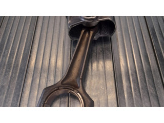 Píst 8678931, 9494399   BMW X2 F39  pro benzínový motor 2.0  