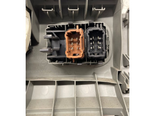 Блок управления климат-контролем 91165788, 8200004603   Renault Trafic II (X83)