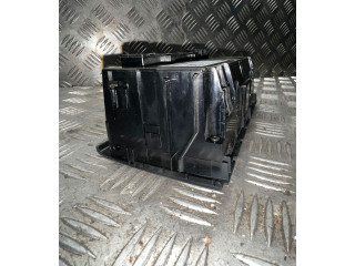 Блок управления климат-контролем 8E0820043BL   Seat Exeo (3R)
