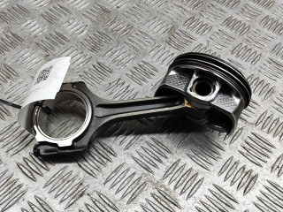  Поршень  FR3Z6108A, CR3Z6200B  Ford Mustang VI для бензинового двигателя 5.0