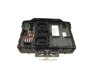 Блок предохранителей NU5T15604BJCD, F005V03863   Ford Focus    