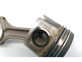 Píst    BMW 1 F20 F21  pro naftový motor 2.0  120d