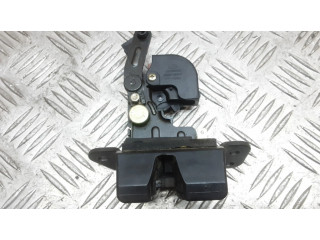 Замок багажника 812302B000    Hyundai Santa Fe 2006-2012 года