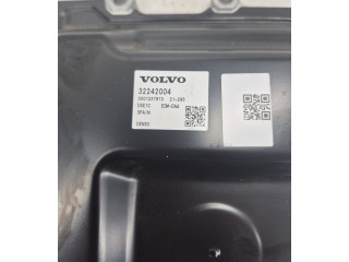 Řídící jednotka 32242004   Volvo XC40 2021