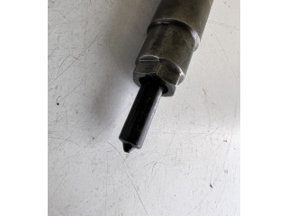 Форсунка 2367027020, 236702702    Toyota RAV 4 (XA20)   
