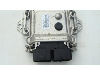 Блок управления двигателя 0261S05713, 3392085L00   Suzuki Swift