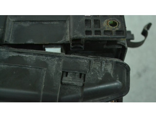 Блок предохранителей 82670-05020   Toyota Carina T190    