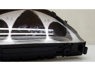 Přístrojová deska  Mercedes-Benz C W204 2009 A2049004402, A2044403211  