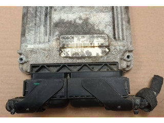 Блок управления двигателем Блок управления 55572466, 1039S26649   Saab 9-3 Ver2