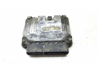 Блок управления двигателя 0281017717, 55579433   Saab 9-3 Ver2