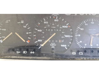 Přístrojová deska  Volkswagen PASSAT B3 1993 81117621  