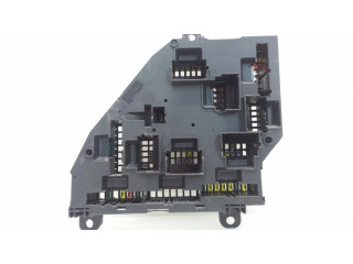 Блок предохранителей 9210860   BMW X3 F25    