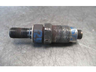 Форсунка MD165282    Mitsubishi Galant  4D68 