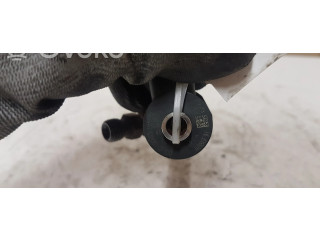 Vstřikovač 0445110374, 338002F300   Hyundai ix35  pro naftový motor 2.0 D4HA 