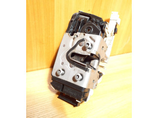 Замок багажника A9067401035    Volkswagen Crafter 2006 - 2016 года