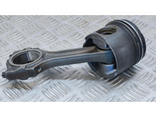 Píst    BMW 5 E39  pro naftový motor 2.5 M57 D25 (256D1) 