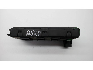   Pojistková skříňka 6135937451001, a2c3045042000   BMW 1 F20 F21 2012
