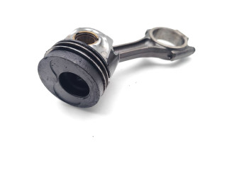 Píst AWX   Audi A6 S6 C5 4B    AWX 