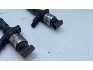 Комплект форсунок 2367030100    Toyota Hilux (AN10, AN20, AN30) для дизельного двигателя  2.5