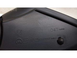 Zpětné zrcátko  Peugeot 208 2015  E20311047, 232673078  