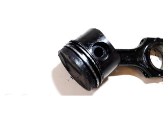 Píst 989n   BMW 5 E34  pro naftový motor 2.5  