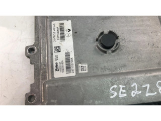 Řídící jednotka 237103368R   Renault Captur 2015