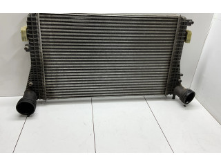 Интеркулер  3C0145805P   Volkswagen Tiguan 
