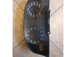 Přístrojová deska  Audi 80 90 B3 1988 893919033BA  