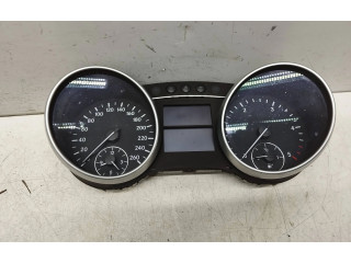 Přístrojová deska  Mercedes-Benz ML W164 2005   