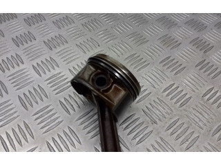 Píst    Audi A6 S6 C5 4B     