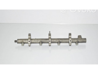 Vstřikovací lišta F00R000224   BMW 7 E38  pro naftový motor 3.9 E38 740d M67 D39 (398D1) 3,9 L 1 