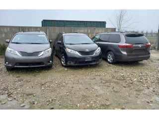 Моторчик дворников 85130-08010    Toyota Sienna XL30 III