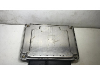 Řídící jednotka 038906019FG, 0281010702   Volkswagen Golf IV 2001