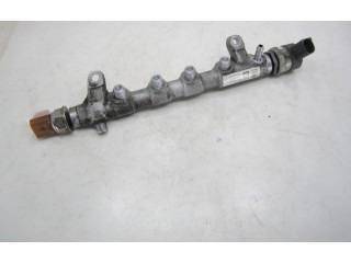 Vstřikovací lišta 057130764AB, 36601502   Volkswagen PASSAT B7    CFGB 