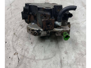 Vstřikovací čerpadlo 8692521, 0445010111   Volvo XC70    D 5244 T 
