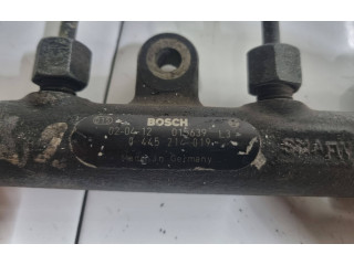 Топливная рампа 0445214017, 0156393   Peugeot 607  