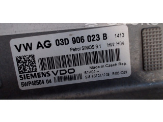Блок управления двигателя 03D906023B   Volkswagen Fox