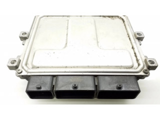 Řídící jednotka 237102706R, 237102928R   Renault Captur 2014