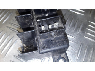 Блок предохранителей 8L0941822A, 896083000   Audi A4 S4 B5 8D    