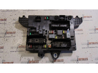   Pojistková skříňka 365927271   Vauxhall Astra  2011