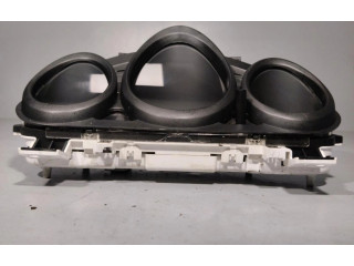 Панель приборов MM0038001   Mitsubishi Colt CZ3       
