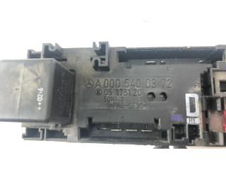   Pojistková skříňka a0005400372, 05376120   Mercedes-Benz E W210 2002